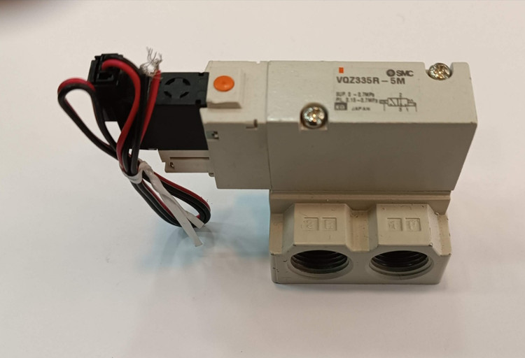 شیر برقی پنوماتیک ۳/۲ ، سایز ۱/۴ ، SMC VQZ335R-5M
