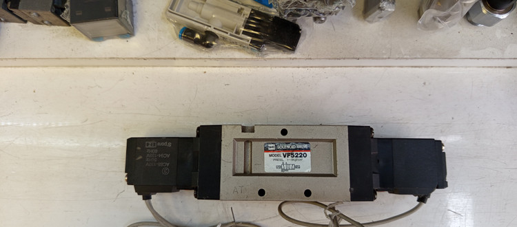 شیر برقی ۲×۵ SMC-VF5220