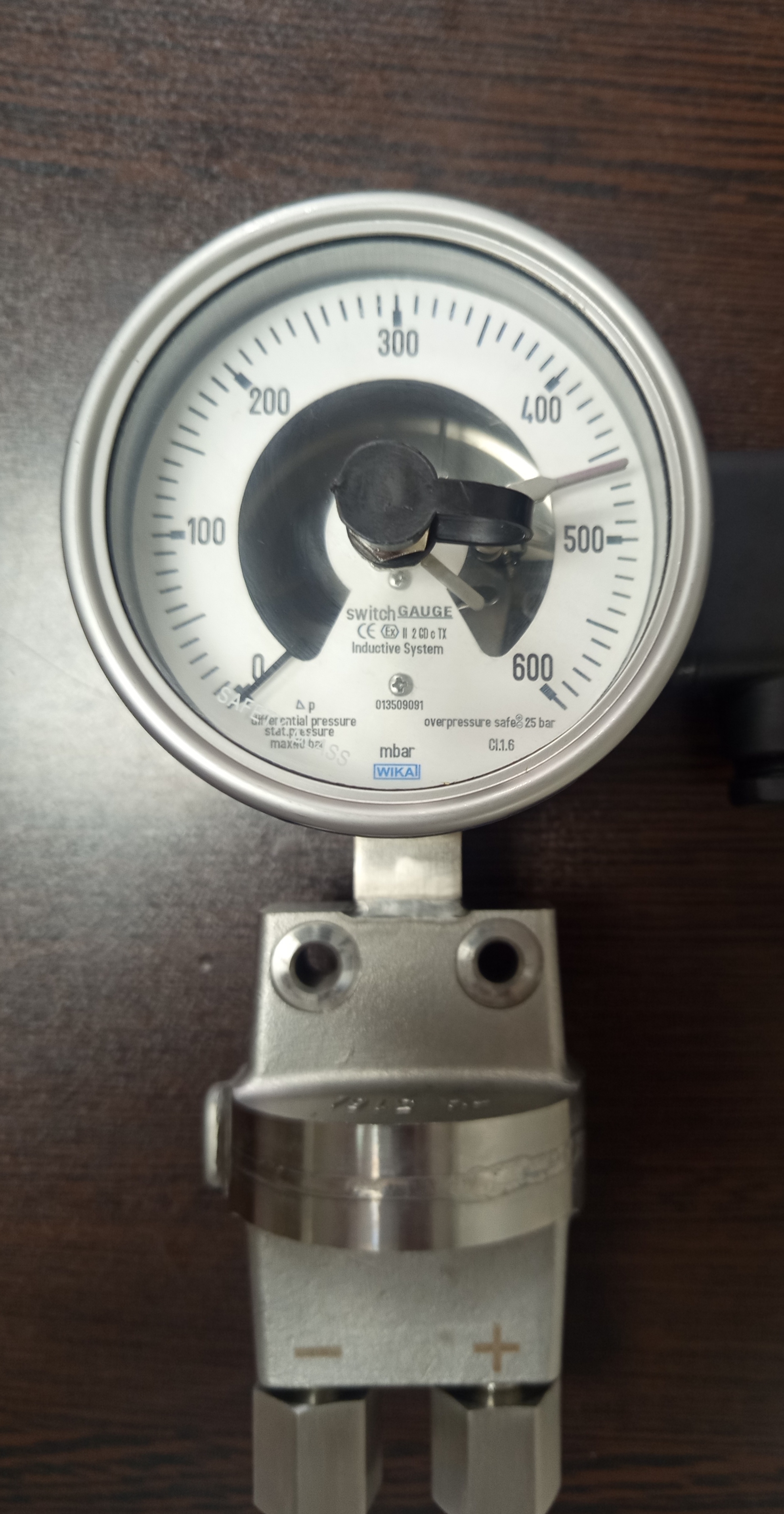 گیج دی پی ویکا 0 تا ۶۰۰ میلی بار WIKA DPGS 43.100